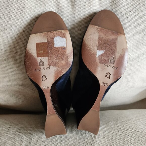 NWOT Lanvin Navy Suede Wedge Heels - US 7.5 - Picture 13 of 14